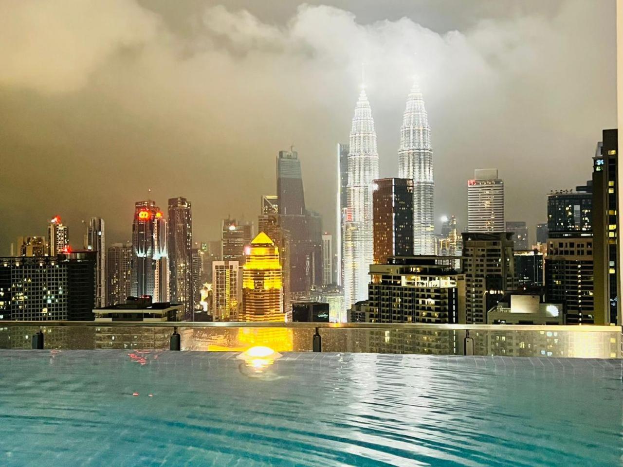 The Luxe Colony Skypool By Tasu Home กัวลาลัมเปอร์ ภายนอก รูปภาพ