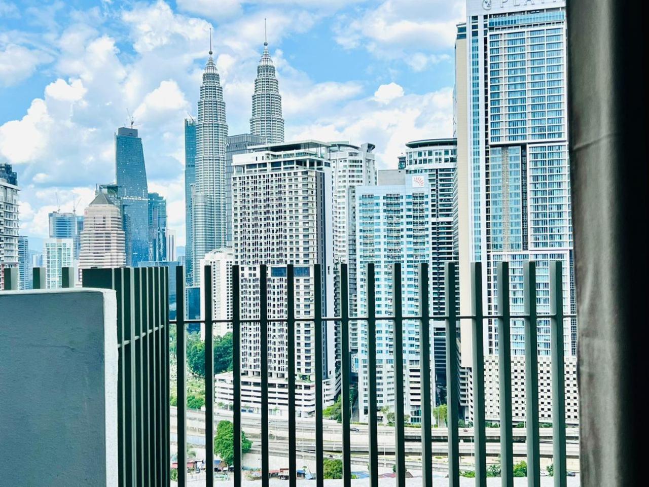 The Luxe Colony Skypool By Tasu Home กัวลาลัมเปอร์ ภายนอก รูปภาพ