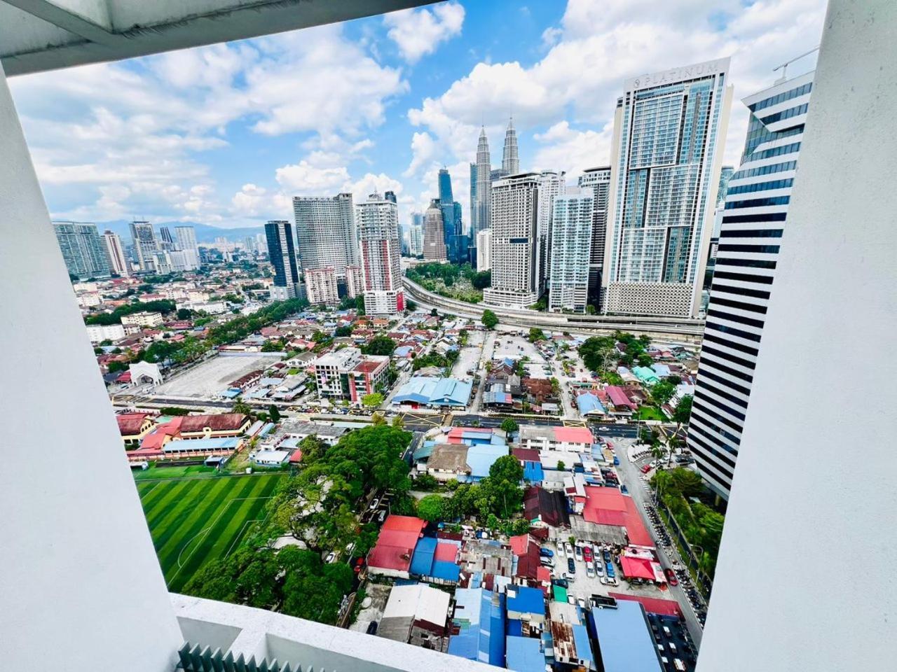 The Luxe Colony Skypool By Tasu Home กัวลาลัมเปอร์ ภายนอก รูปภาพ