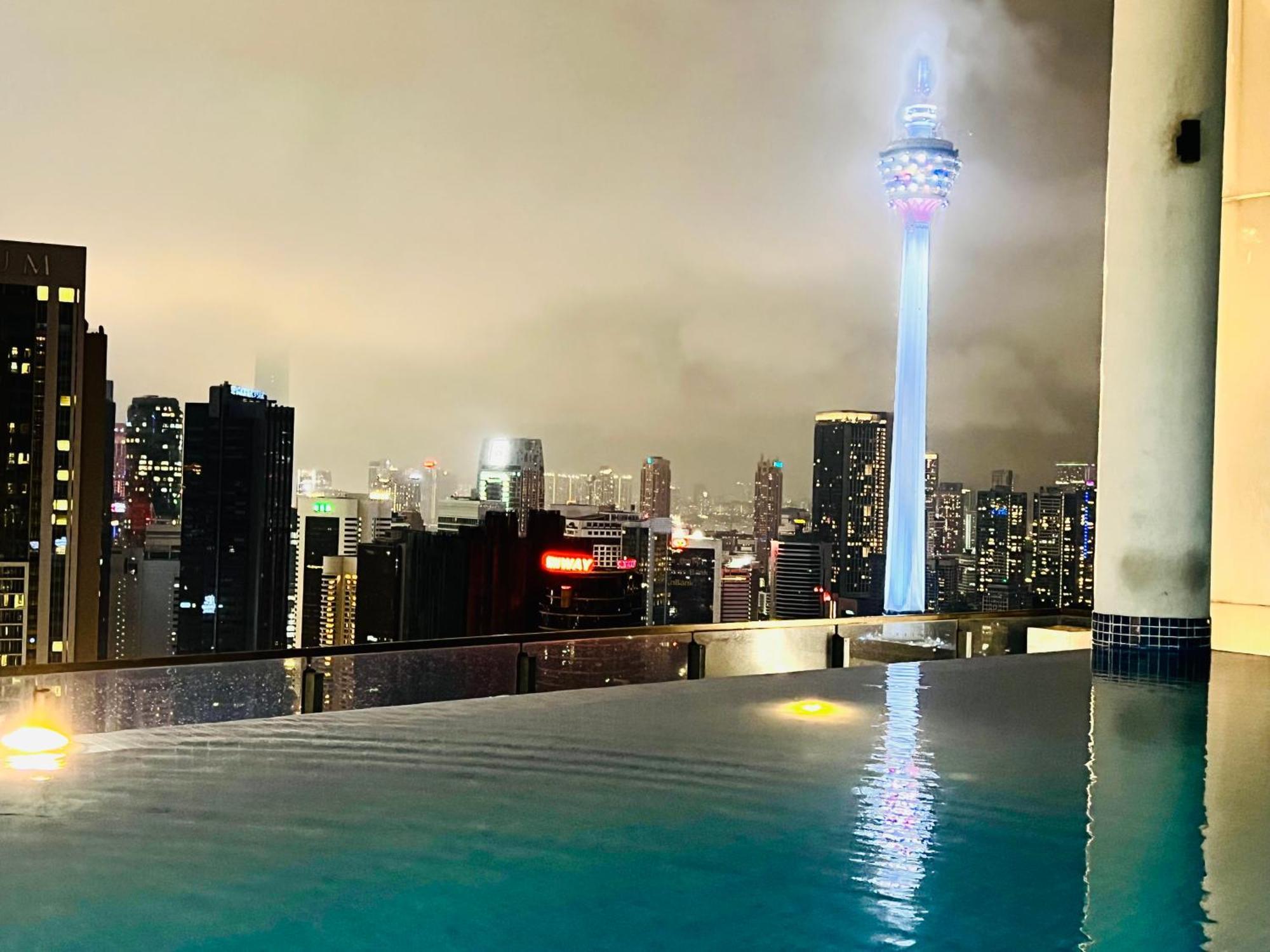 The Luxe Colony Skypool By Tasu Home กัวลาลัมเปอร์ ภายนอก รูปภาพ