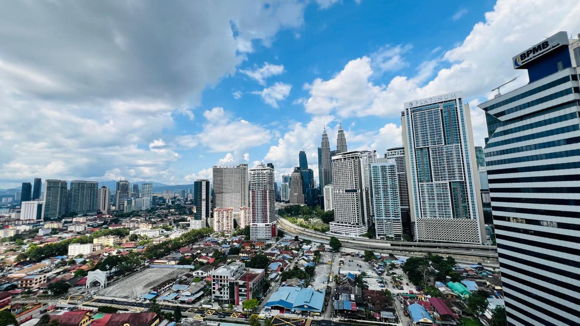 The Luxe Colony Skypool By Tasu Home กัวลาลัมเปอร์ ภายนอก รูปภาพ